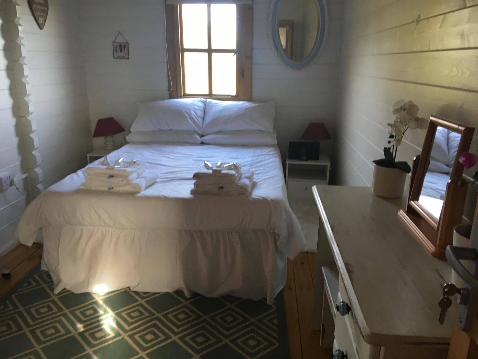 Trevenna Cabin เซนต์ออสเทลล์ ภายนอก รูปภาพ