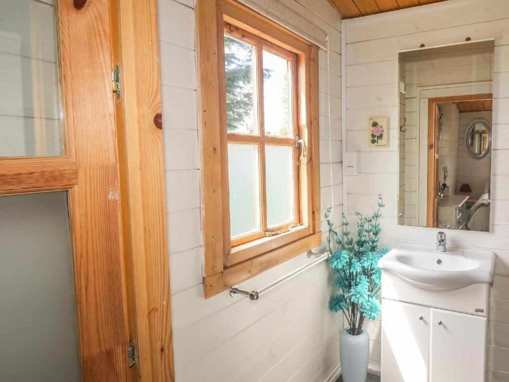 Trevenna Cabin เซนต์ออสเทลล์ ภายนอก รูปภาพ